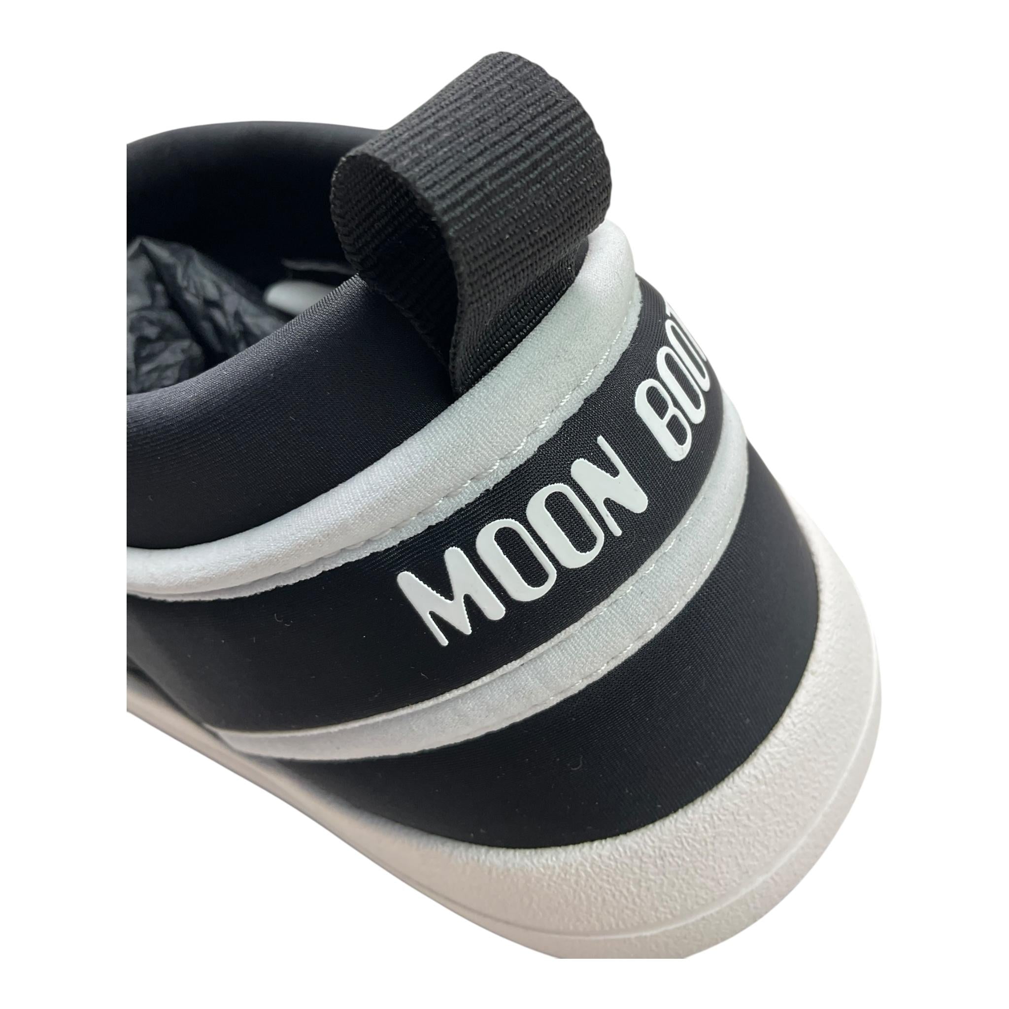 MOON BOOT sneaker tinta unita con lacci e logo Nero per Bambina 80D3440050 NERO MOON BOOT