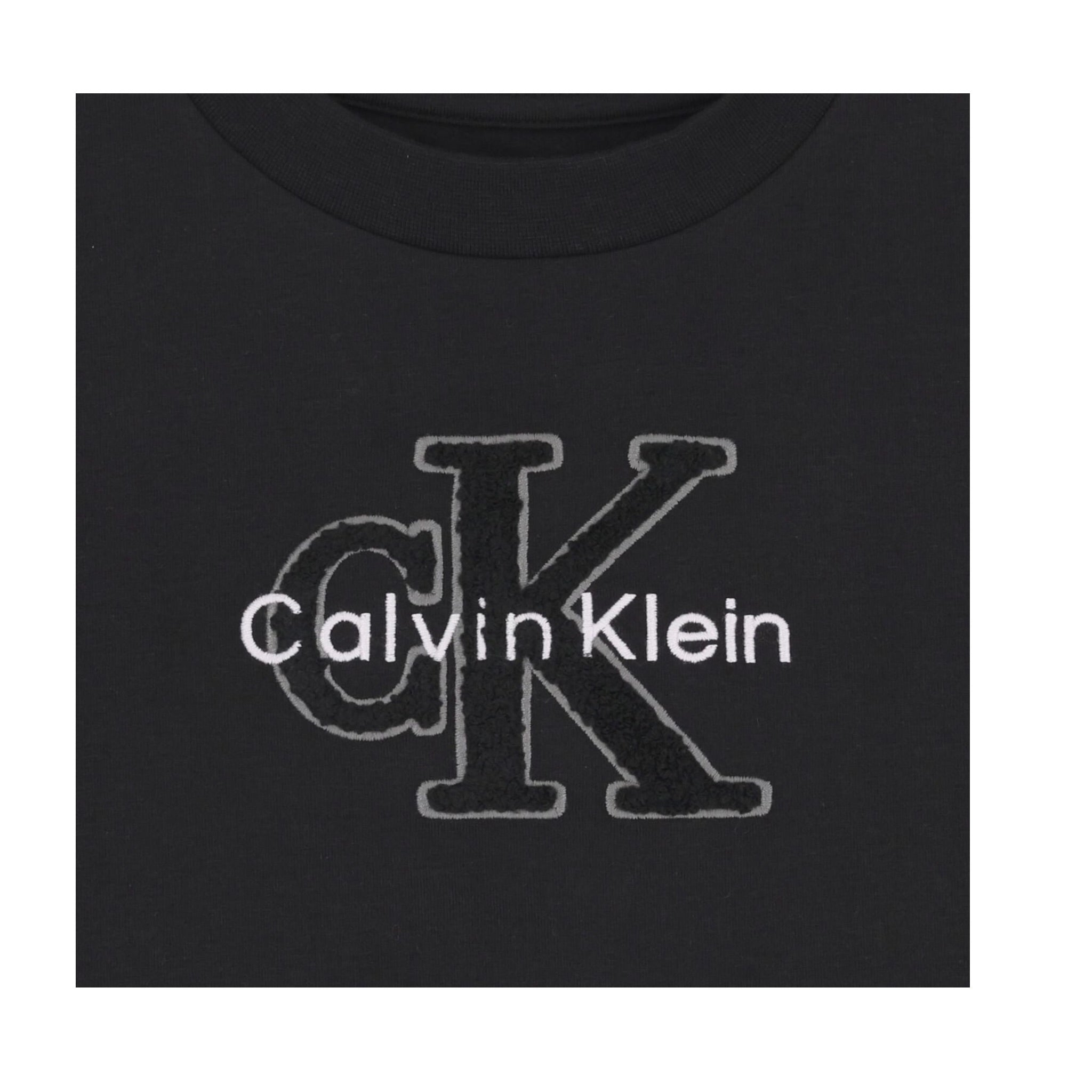 Calvin Klein T-Shirt Girocollo tinta unita con Logo Nero per Bambina IG0IG03031 NERO CALVIN KLEIN 