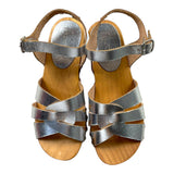 Papanatas Solid Color Clogs With Silver Buckle For Girls