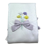 Isabel & Martinez Coperta Tinta Unita con Ricami In Contrasto per Neonata IM25N427 BIANCO ISABEL & MARTINEZ 