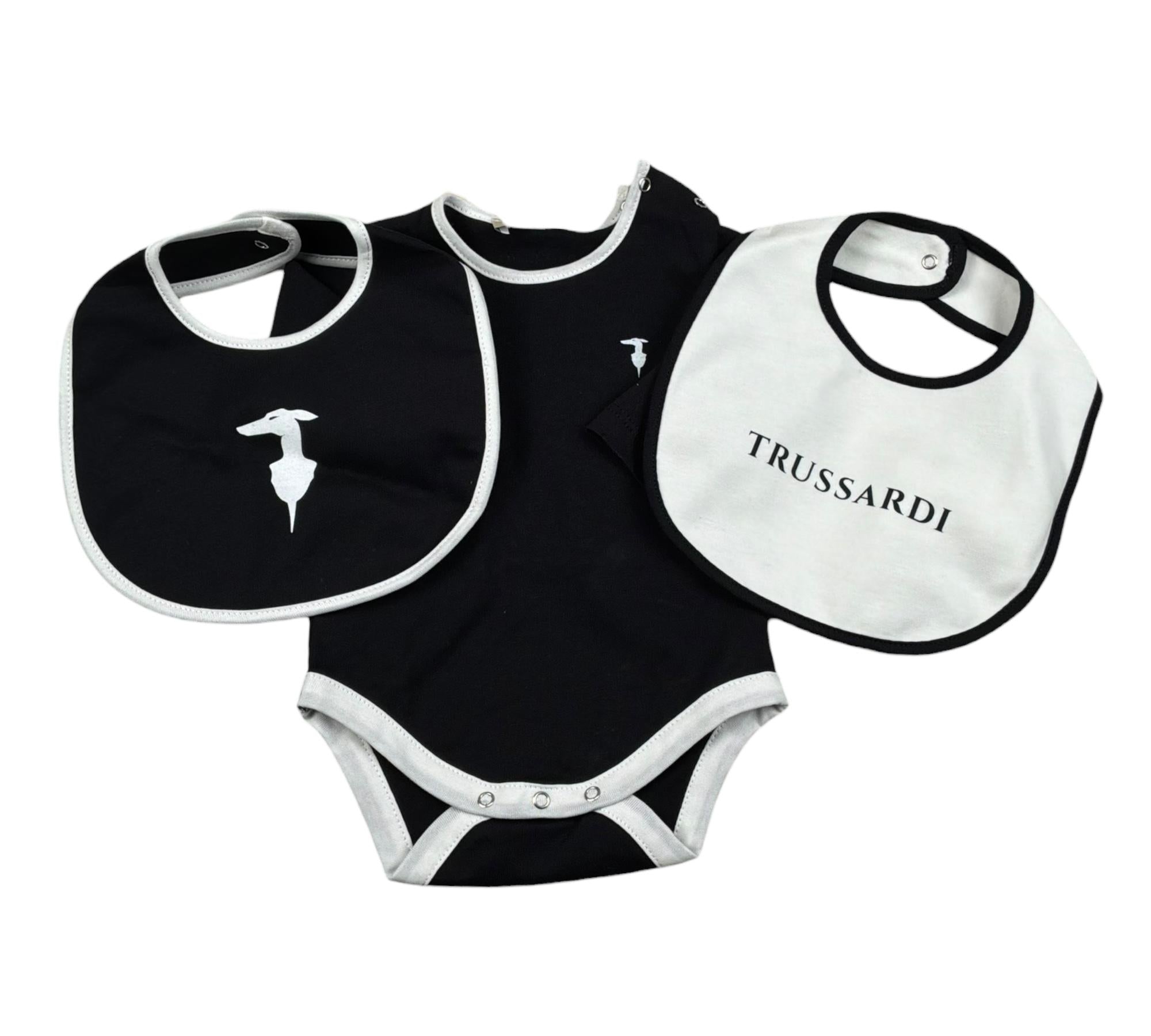 Trussardi Set 3 Pezzi Body Manica Lunga-Bavetta-Cappello per Neonato TLP26001TU NERO TRUSSARDI 