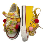 Quickas Sneakers Solid Color with Applications and Yellow Laces for Girls